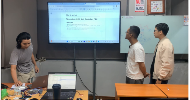 Buổi học Review Code Verilog – Bước đệm giúp sinh viên FPT Jetking chạm gần hơn với doanh nghiệp