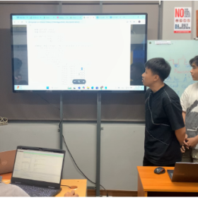 Buổi học Review Code Verilog – Bước đệm giúp sinh viên FPT Jetking chạm gần hơn với doanh nghiệp