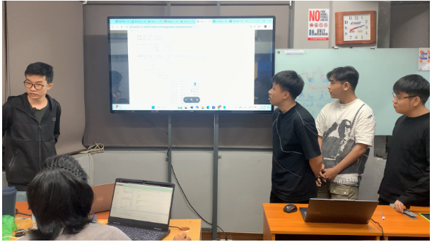 Buổi học Review Code Verilog – Bước đệm giúp sinh viên FPT Jetking chạm gần hơn với doanh nghiệp