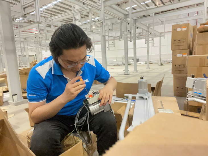 Xuất phát trái ngành, Nguyễn Đình Minh Nhật trở thành kỹ thuật viên tại công ty đa quốc gia