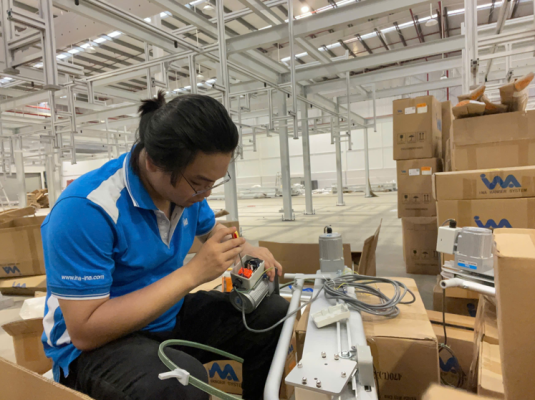 Xuất phát trái ngành, Nguyễn Đình Minh Nhật trở thành kỹ thuật viên tại công ty đa quốc gia