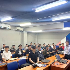“Bỏ túi” kiến thức hữu ích từ workshop “Thiết kế vi mạch dành cho người mới” cùng FPT Jetking