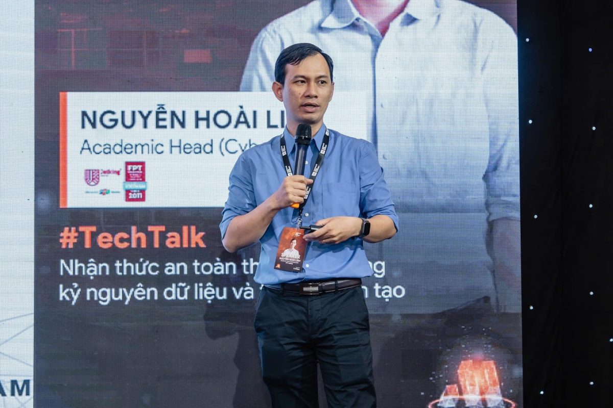 Thầy Nguyễn Hoài Linh - Giám đốc đào tạo FPT Jetking tham gia chia sẻ “Nhận thức an toàn thông tin trong kỷ nguyên dữ liệu và trí tuệ nhân tạo” tại VIETNAM WEB SUMMIT 2024