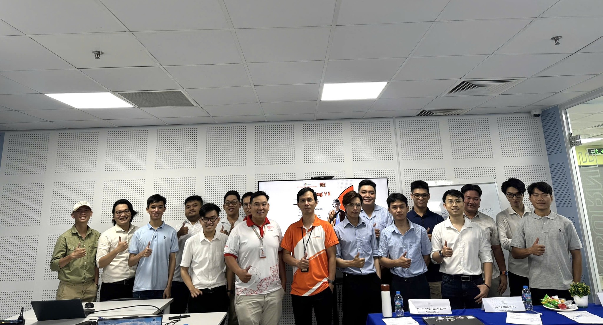 Vượt qua mọi giới hạn chính thức ra mắt những chiến binh cyber thực thụ