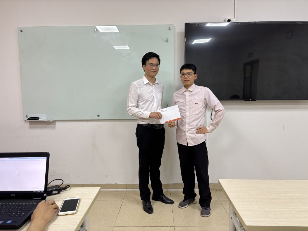 Nguyễn Văn Quảng – Hành trình học tập online bền bỉ với 124 khóa học và hơn 11.000 video