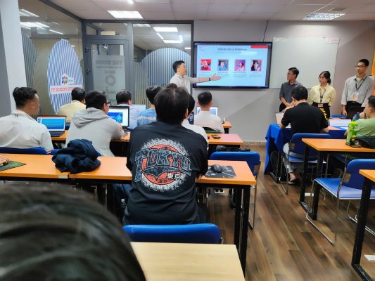 Sinh viên FPT Jetking bảo vệ đồ án học kỳ đầu tiên trên hành trình chinh phục an ninh mạng