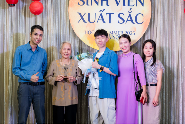 Màn lột xác 180 độ: Lại Quốc Huy FPT Jetking từ "không thích học" đến sinh viên xuất sắc 91,5 điểm