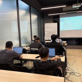 Khám phá môn lý thuyết điện và mạch cùng sinh viên lớp C2509E: Nền tảng kiến thức cho kỹ sư tương lai