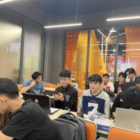 “Oscilloscope STM32” – Giải pháp máy hiện sóng kỹ thuật số hai kênh giá rẻ do sinh viên FPT Jetking phát triển