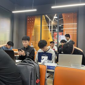 Dấu mốc 1/4 chặng đường trên hành trình Thiết kế Chip của lớp C2505E tại FPT Jetking