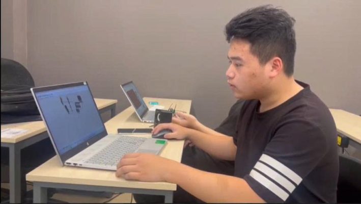 Sinh viên FPT Jetking "tạo dựng" đồ án thực tế sau 2 tuần học tập