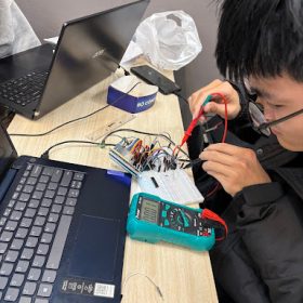 Sinh viên Chip Design tại FPT Jetking miệt mài những bước cuối cho đồ án cuối kỳ