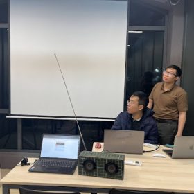 Từ sơ đồ trên bảng đến hệ thống phần cứng hoàn chỉnh