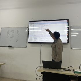 Làm chủ thiết kế chip từ nền tảng FPGA: Hành trình học tập thực tiễn của lớp C2505E