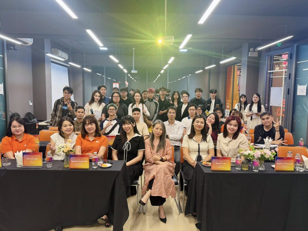 Khai giảng tháng 3