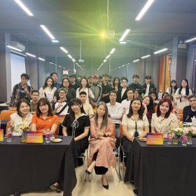 Chào đón tân sinh viên trong lễ khai giảng tháng 3 đầy cảm hứng tại Viện đào tạo quốc tế FPT