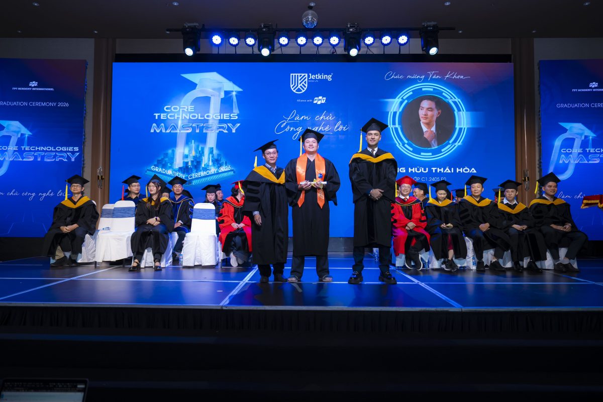 Hành trình khám phá thế giới vi mạch bán dẫn của tân khoa Đặng Hữu Thái Hoà