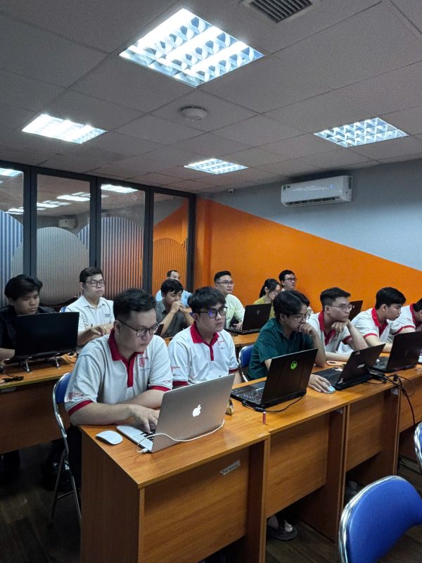 Sinh viên FPT Jetking Kỳ 4 gây ấn tượng với loạt đồ án An ninh mạng mang tính thực chiến