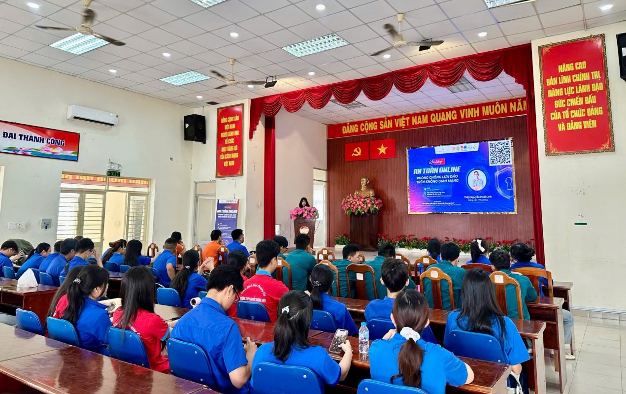 Recap workshop trang bị kiến thức phòng chống lừa đảo trên không gian mạng