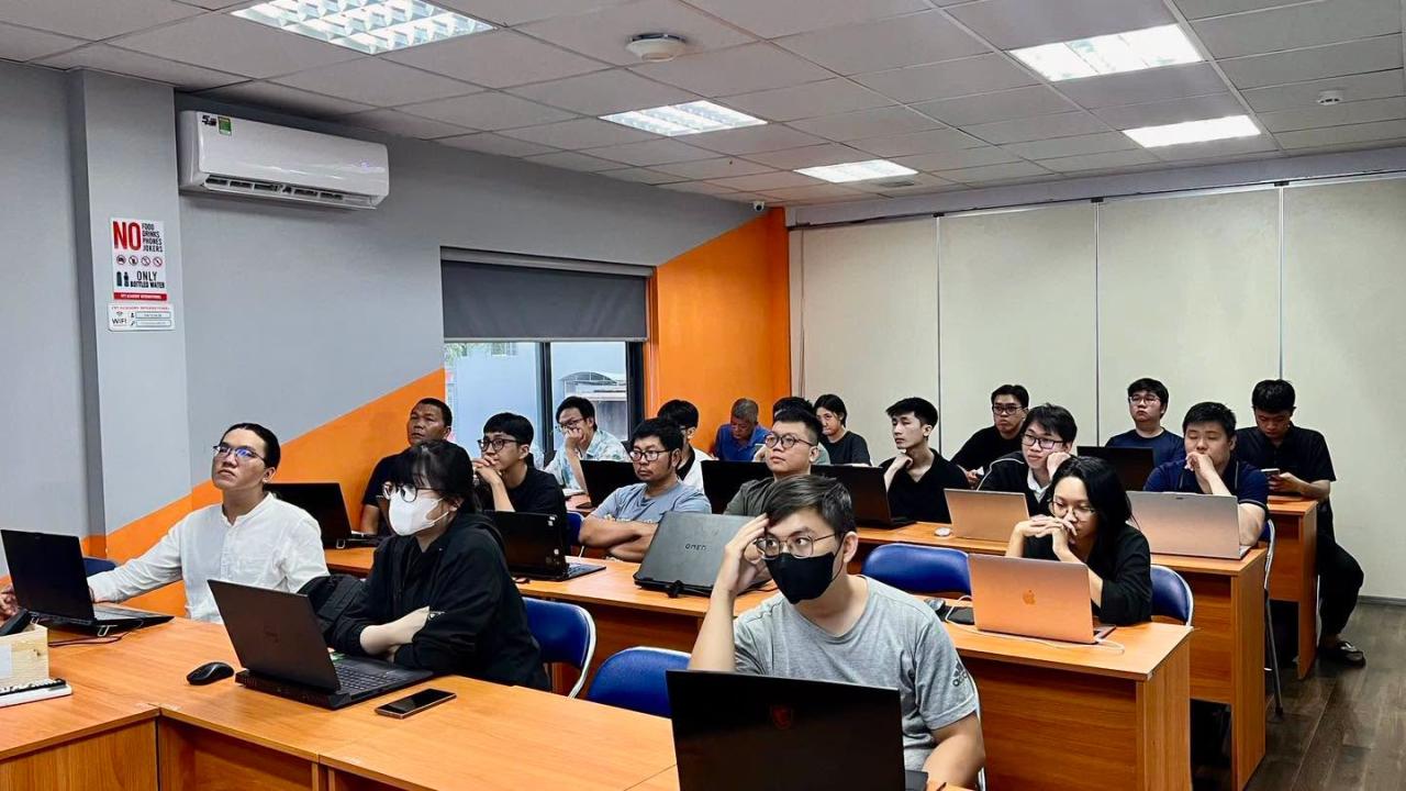 Khởi đầu hành trình trở thành Chip Designer tại FPT Jetking