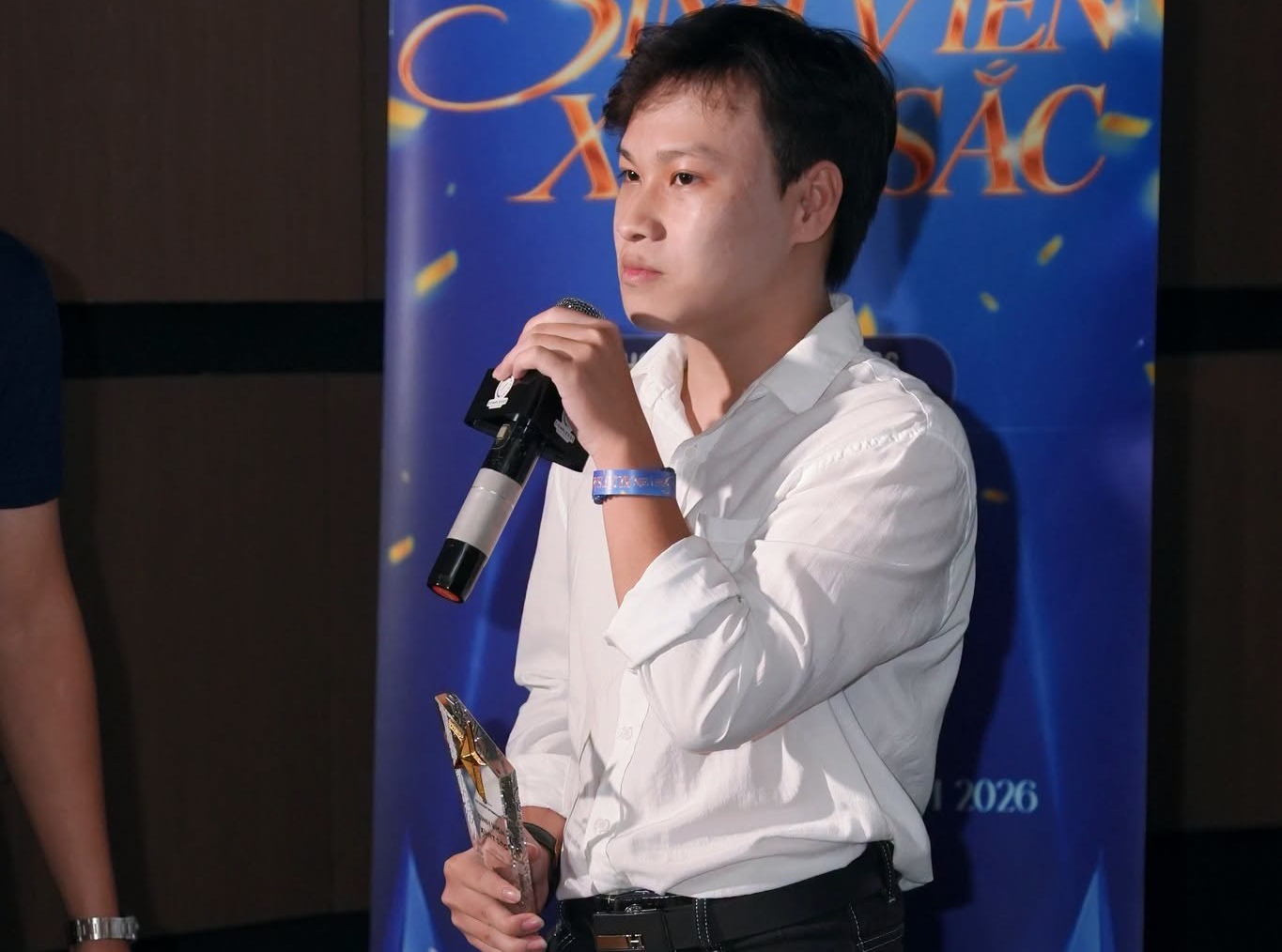Sinh Viên Xuất Sắc- Vũ Quang Anh chỉa sẻ cảm nhận tại lễ Tôn vinh